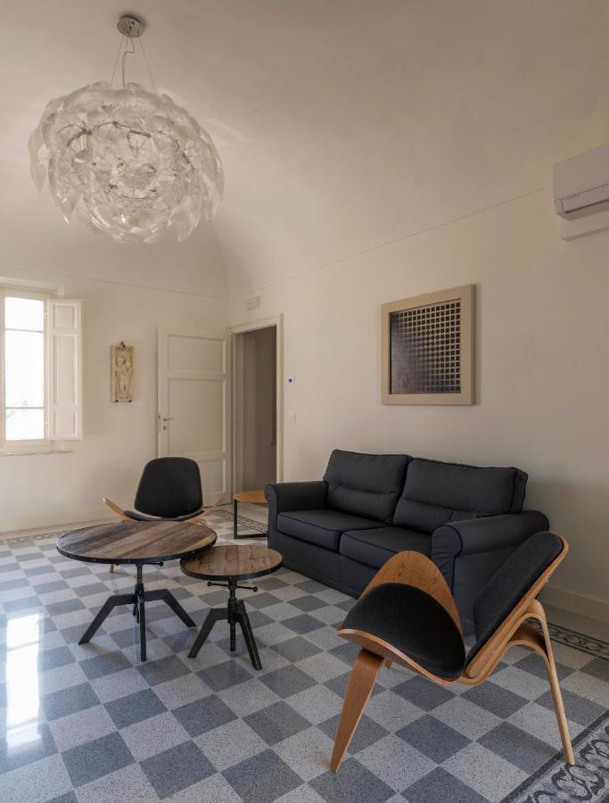 בטולה Residenza Villa Tosca מראה חיצוני תמונה