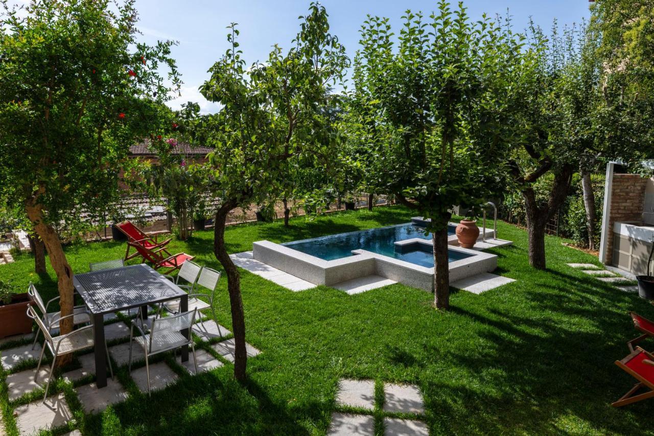בטולה Residenza Villa Tosca מראה חיצוני תמונה