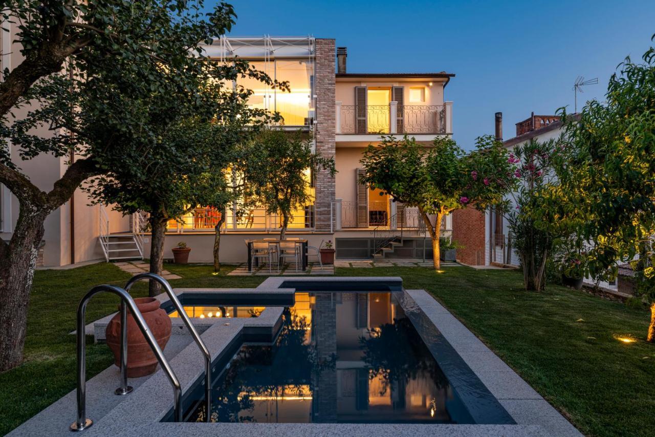 בטולה Residenza Villa Tosca מראה חיצוני תמונה